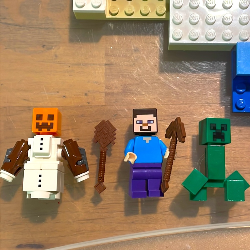 Lego 21120 - Picture 3 of 12